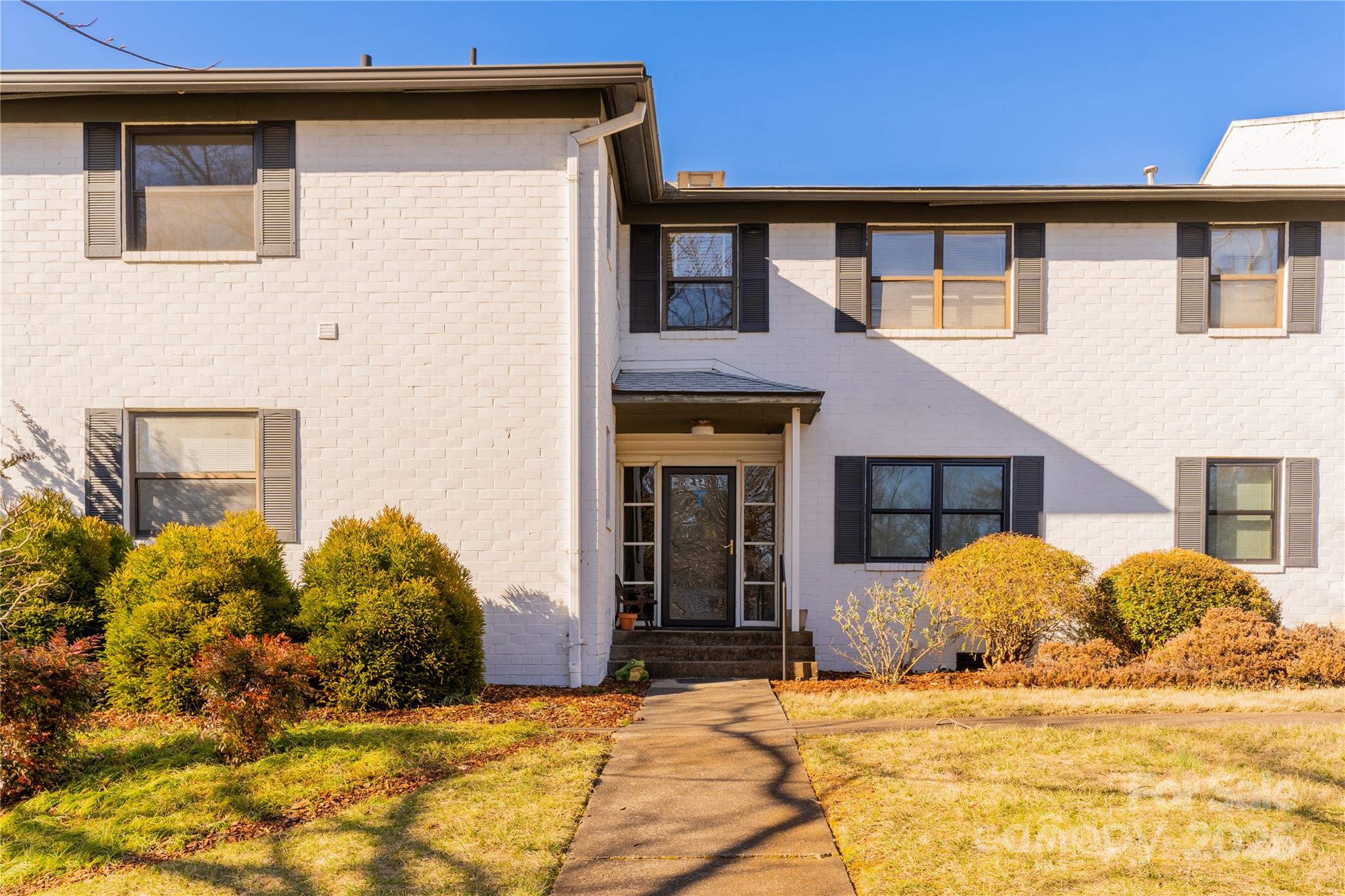 615 Biltmore Avenue T7