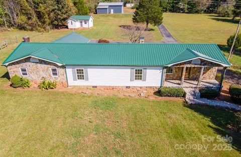 2274 Deerfield Drive Maiden NC 28650