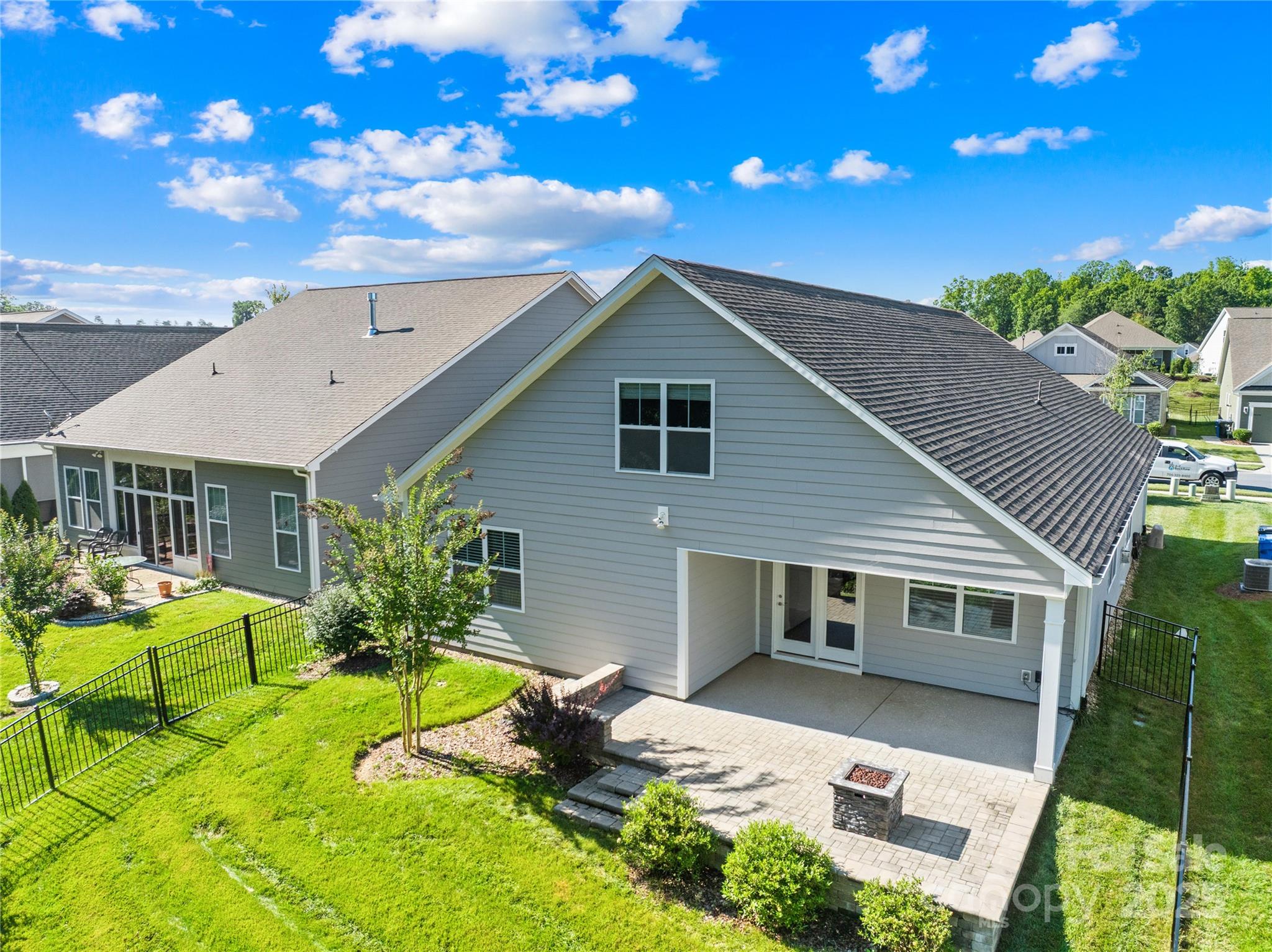 201 Hanks Bluff Drive