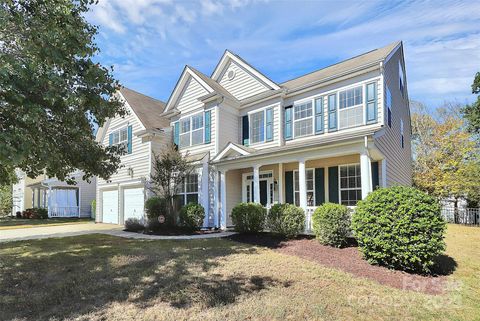 Photo of 2108 Oakcliffe Court, Harrisburg, NC 28075 (MLS # 4316249)
