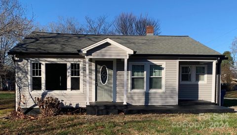 A home in Hickory