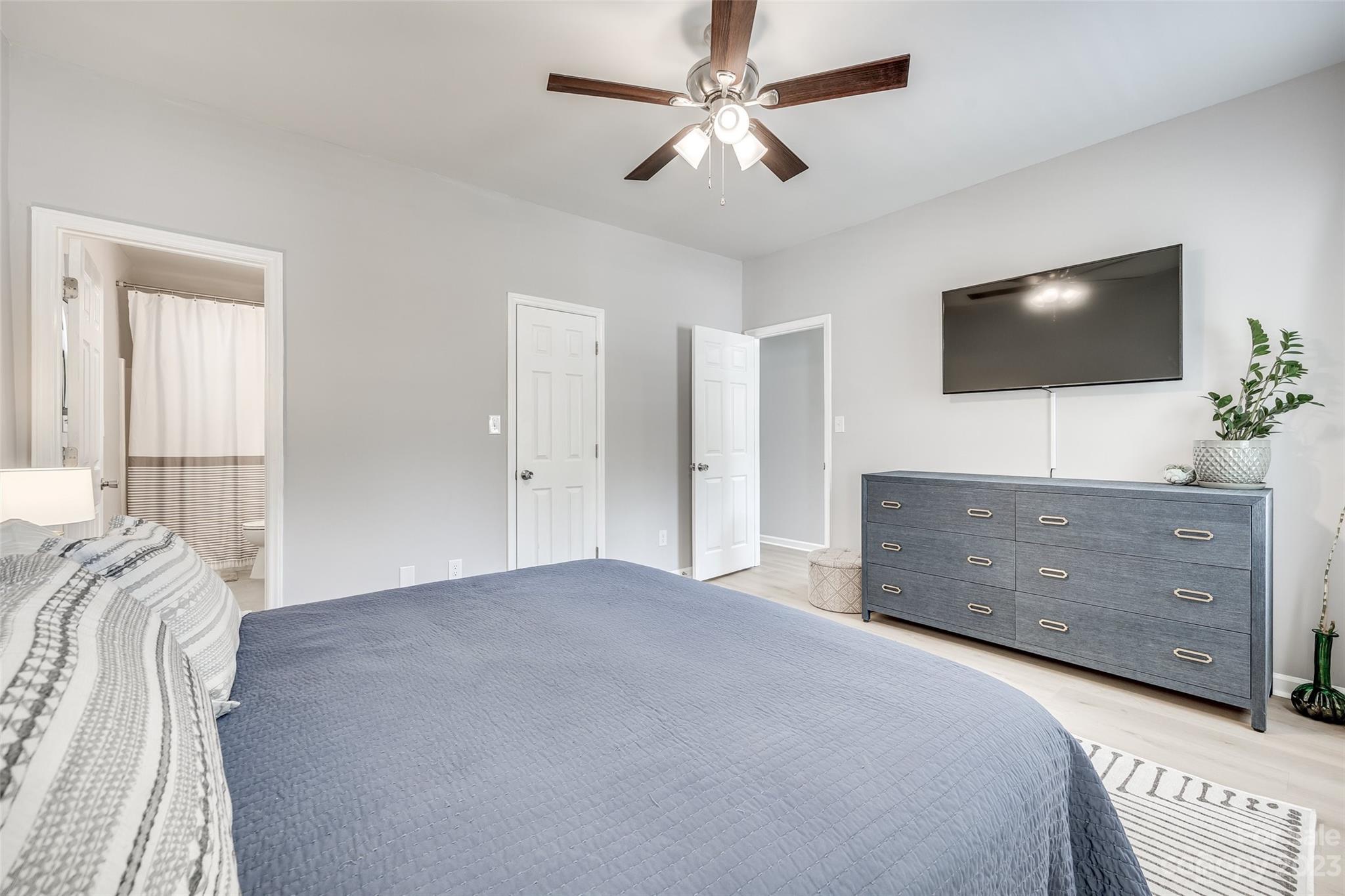 Adams Bluff - Residential