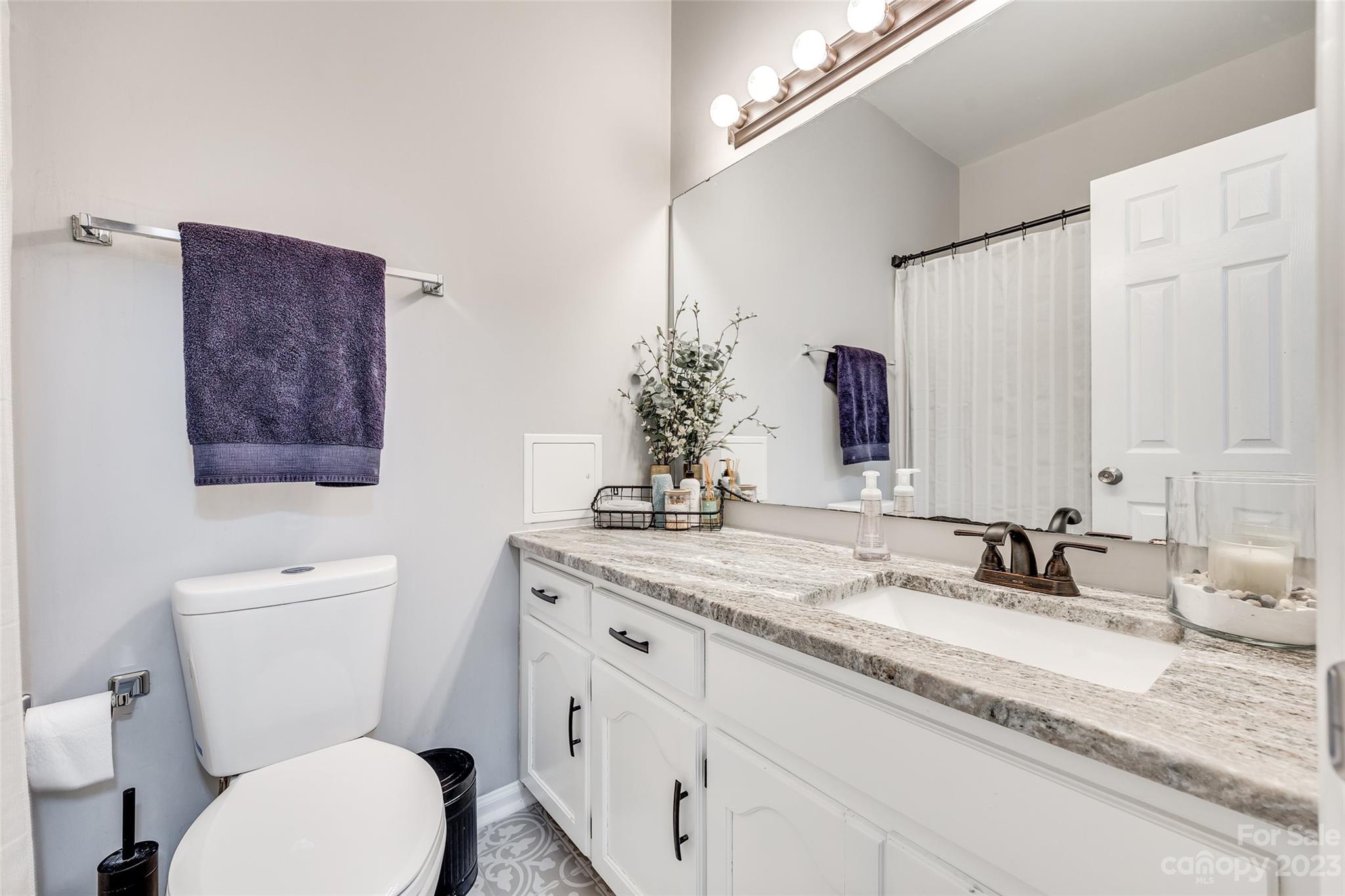 Adams Bluff - Residential