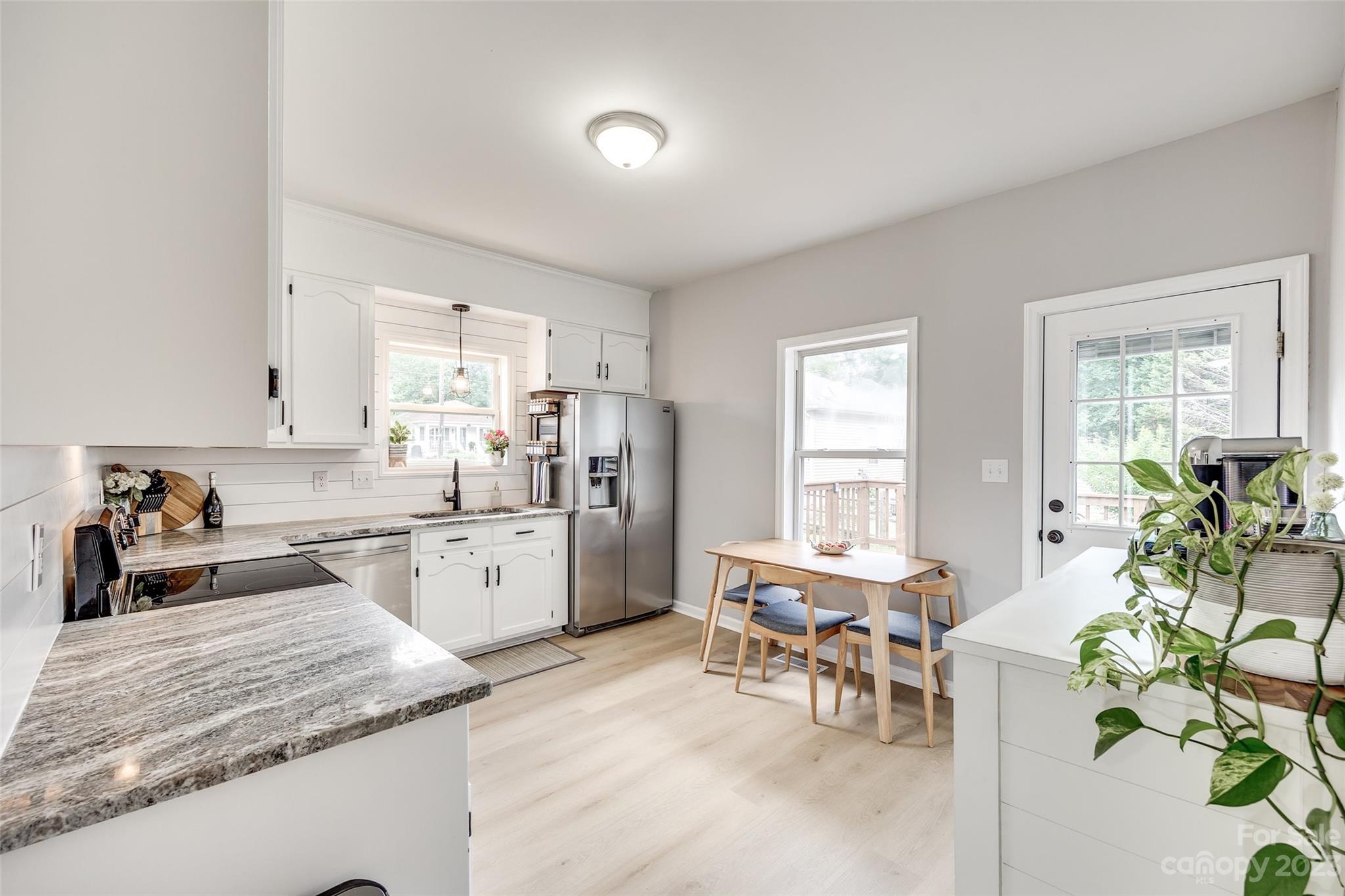 Adams Bluff - Residential