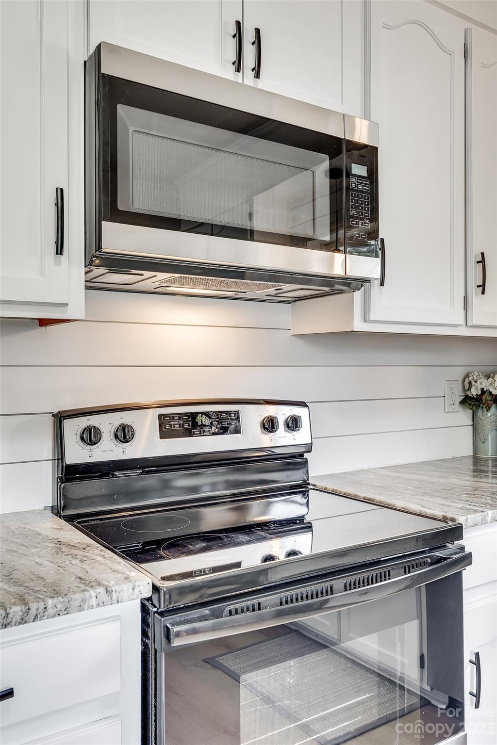 Adams Bluff - Residential