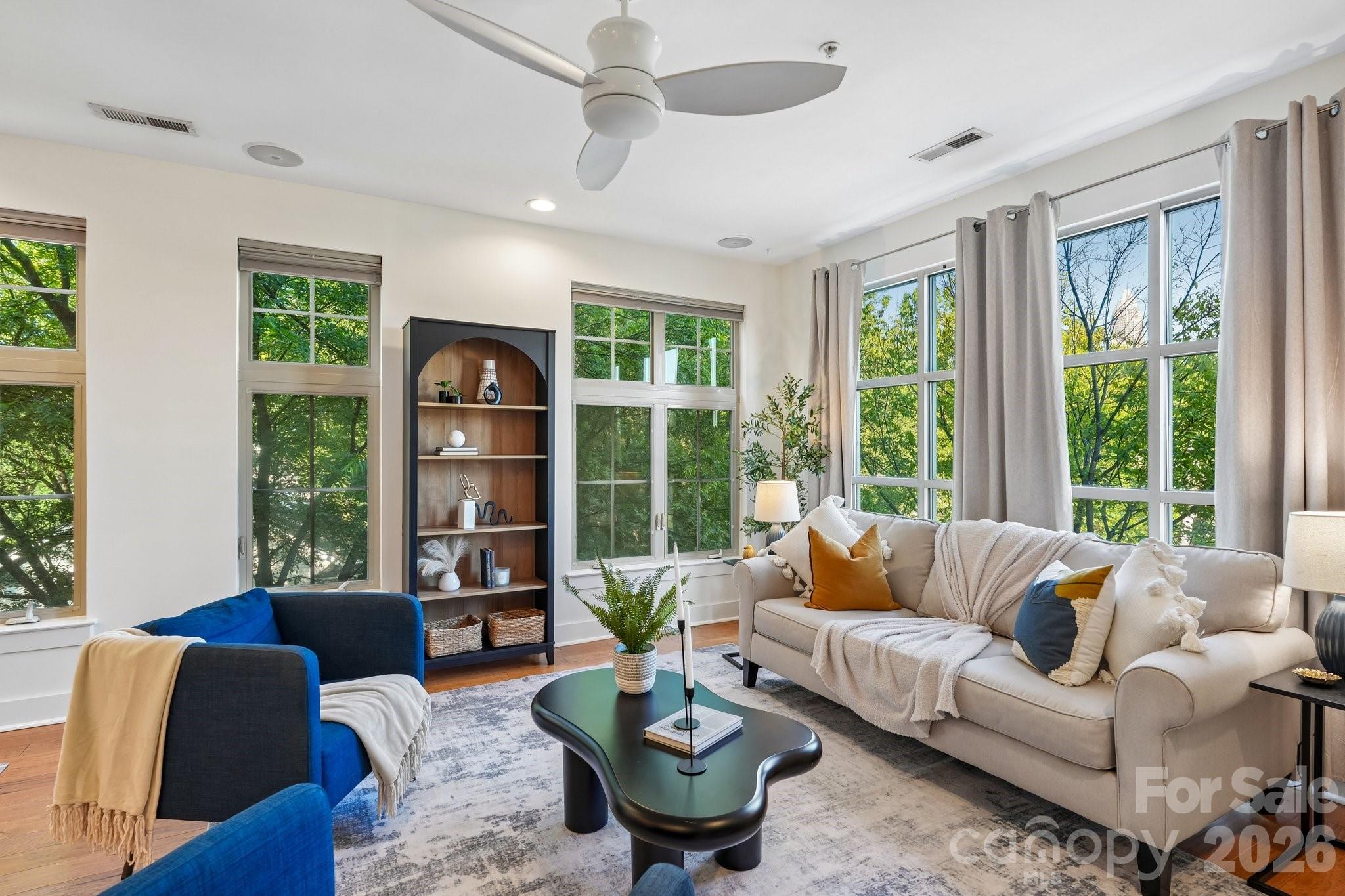 1101 W 1st Street 301
