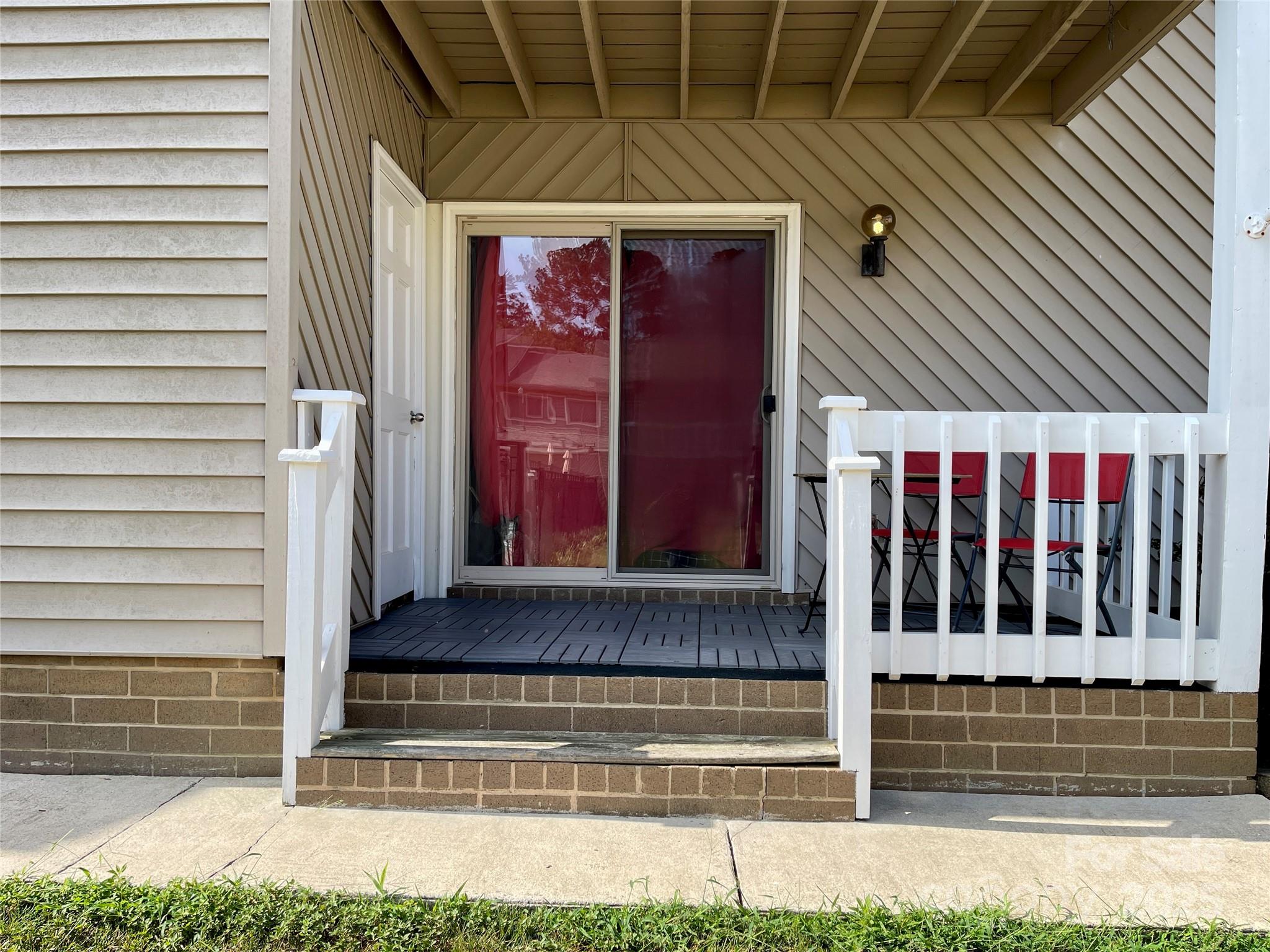 140 NE Lake Concord Road NE B6