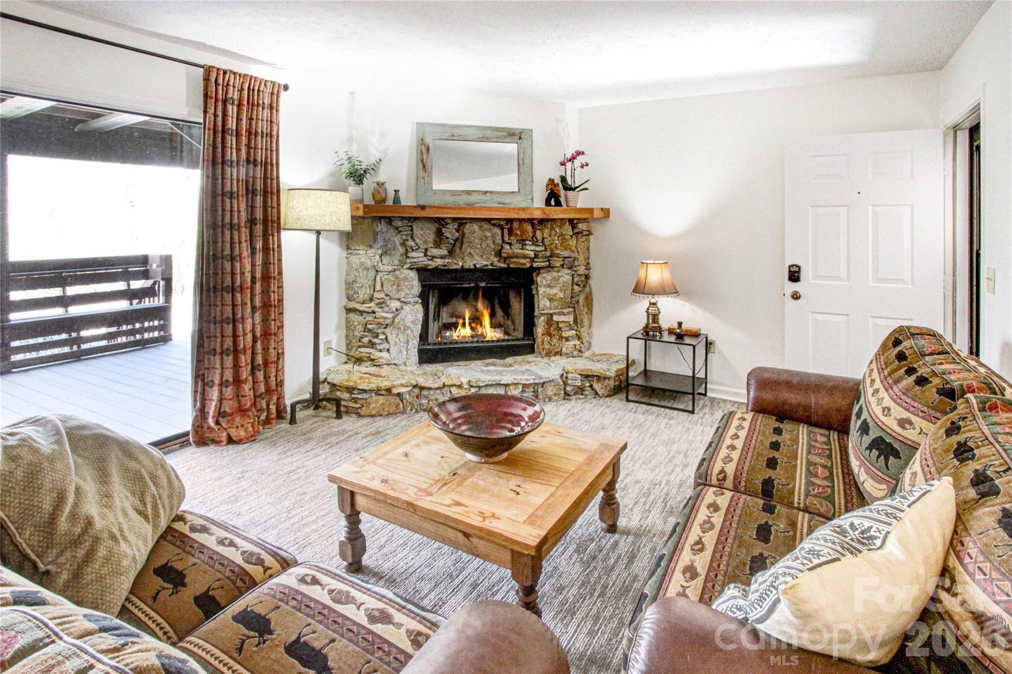 Toxaway Views Condominiuns - Residential