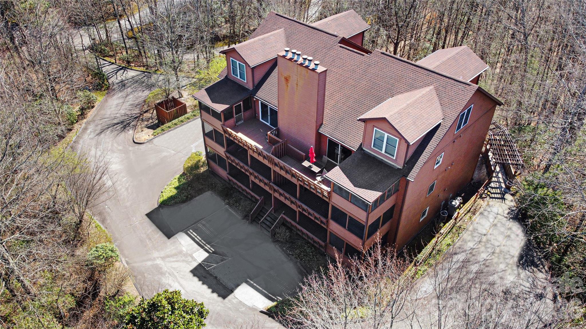 Toxaway Views Condominiuns - Residential