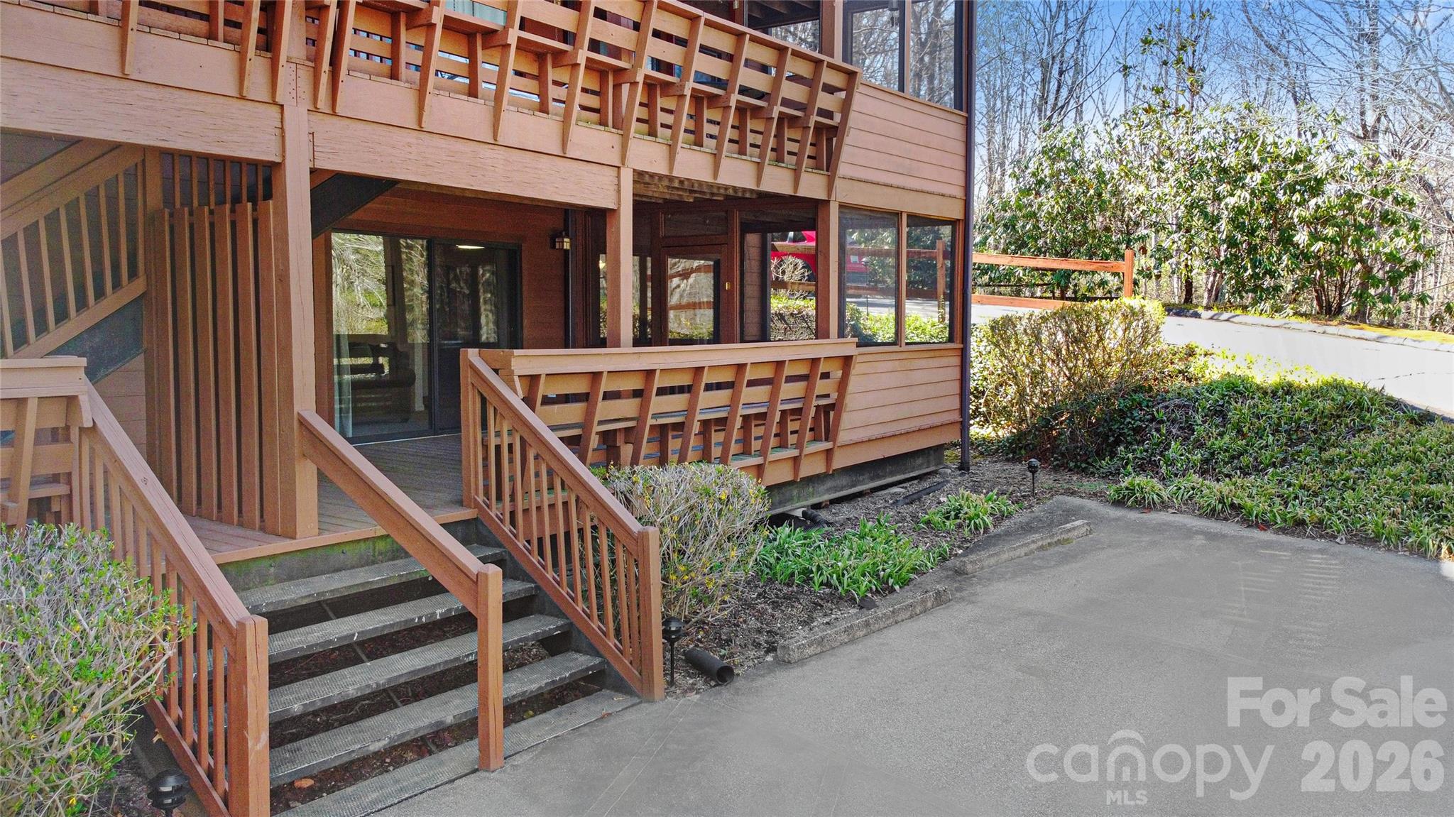 Toxaway Views Condominiuns - Residential