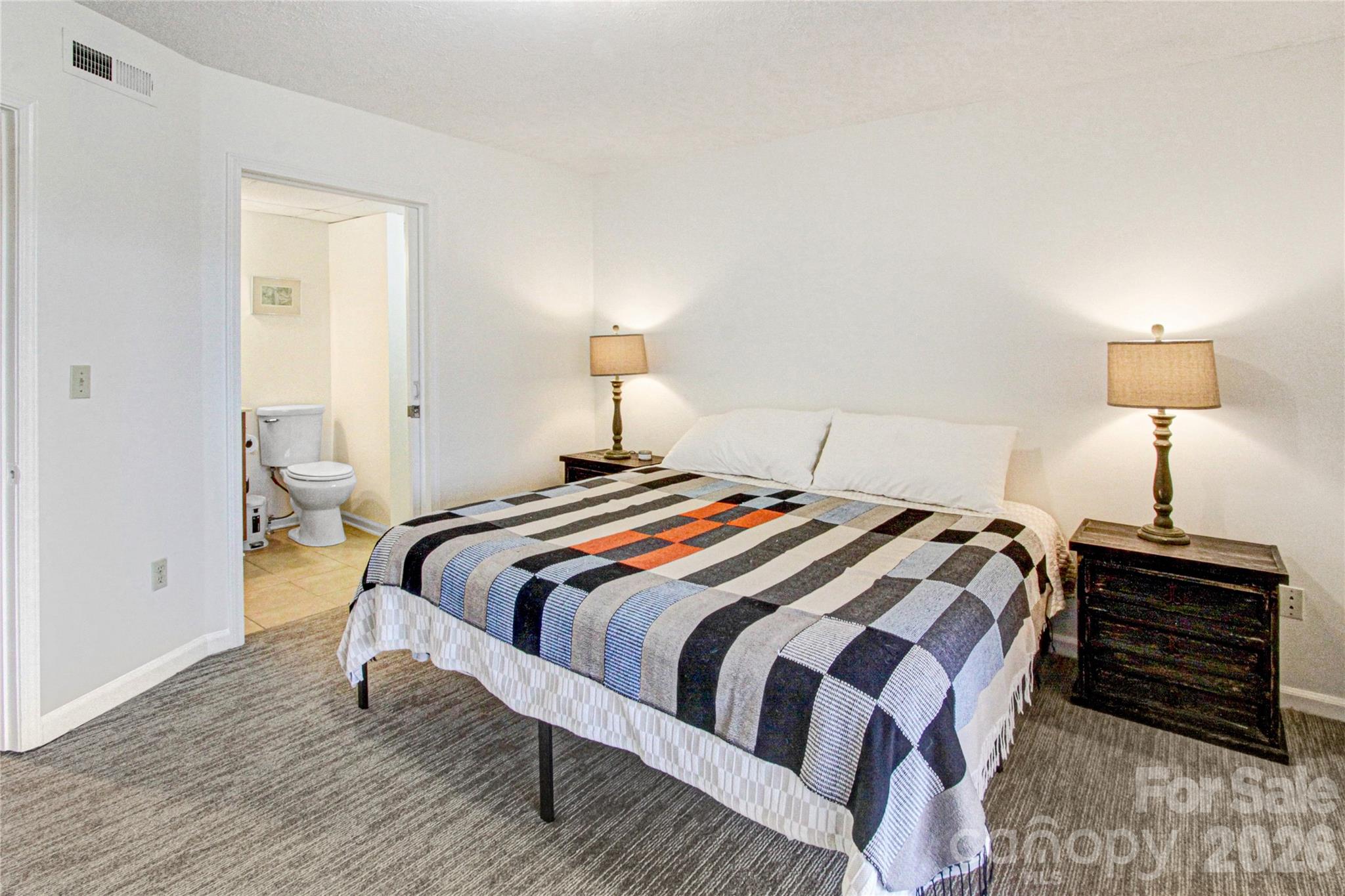 Toxaway Views Condominiuns - Residential