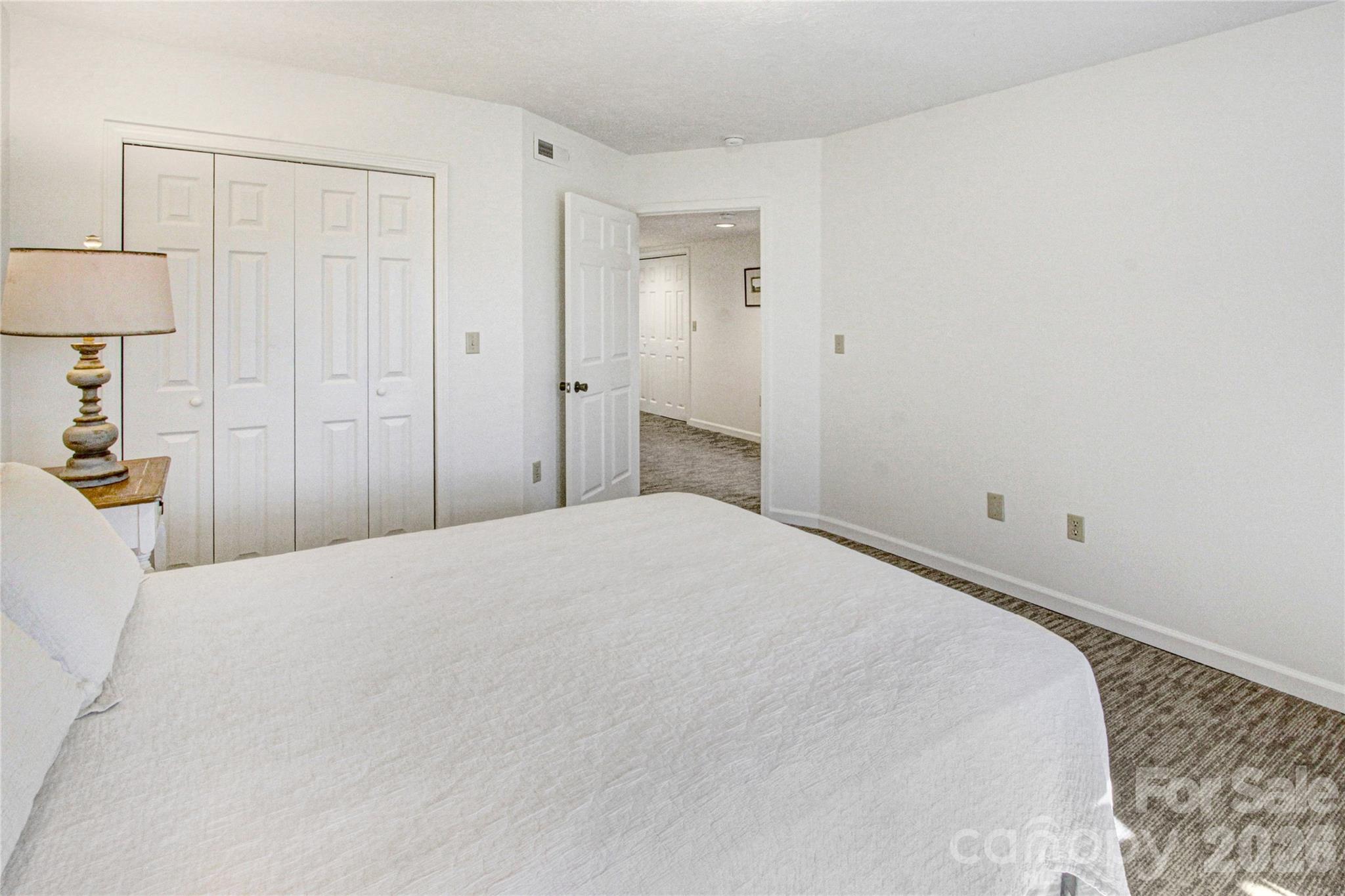 Toxaway Views Condominiuns - Residential