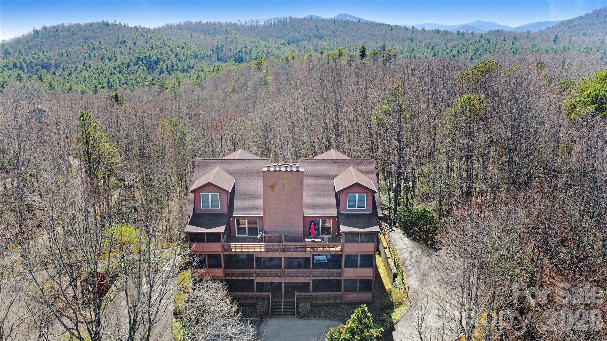 Toxaway Views Condominiuns - Residential