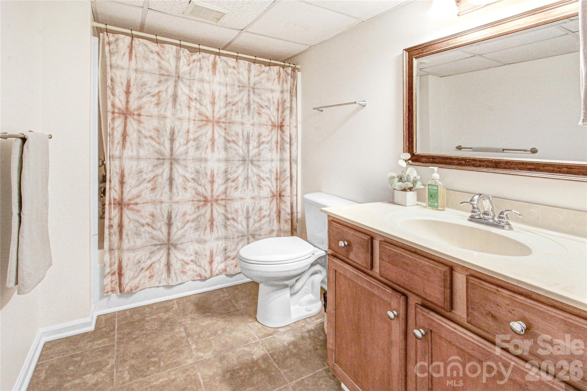 Toxaway Views Condominiuns - Residential