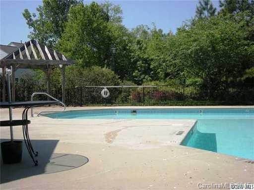 Maplecrest - Residential Lease