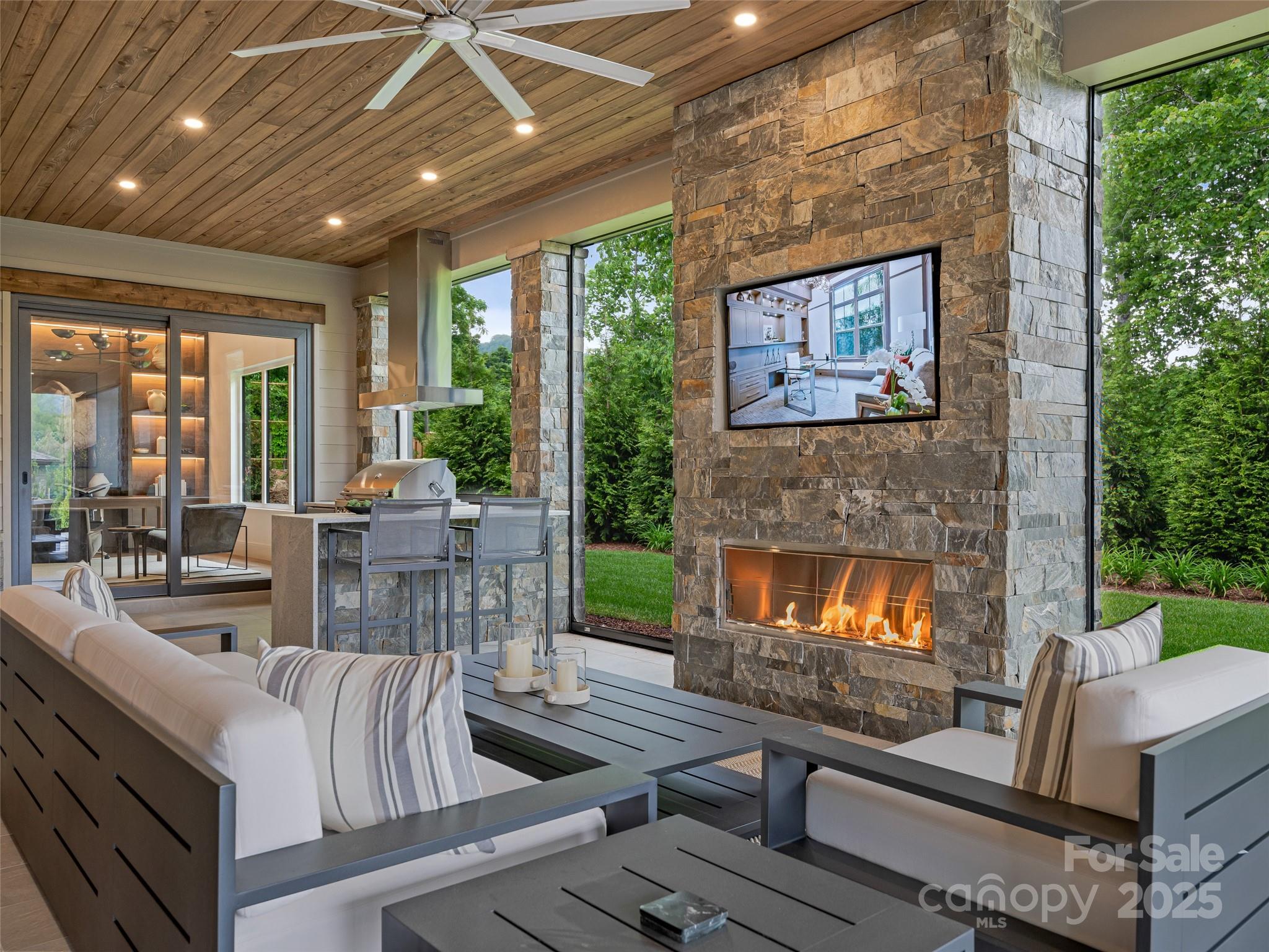 The Cliffs At Walnut Cove - Residential