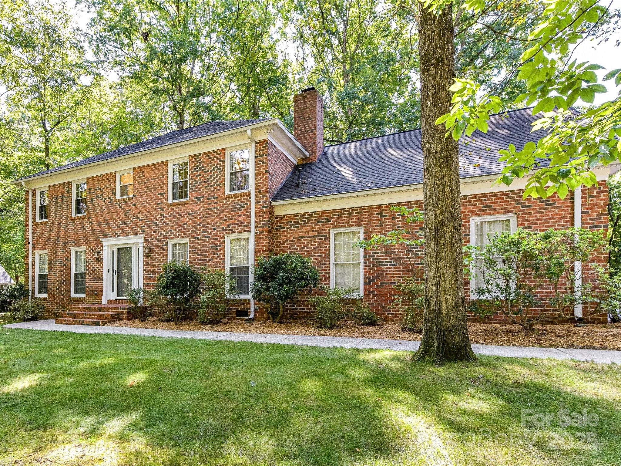 2506 King Arthur Drive
