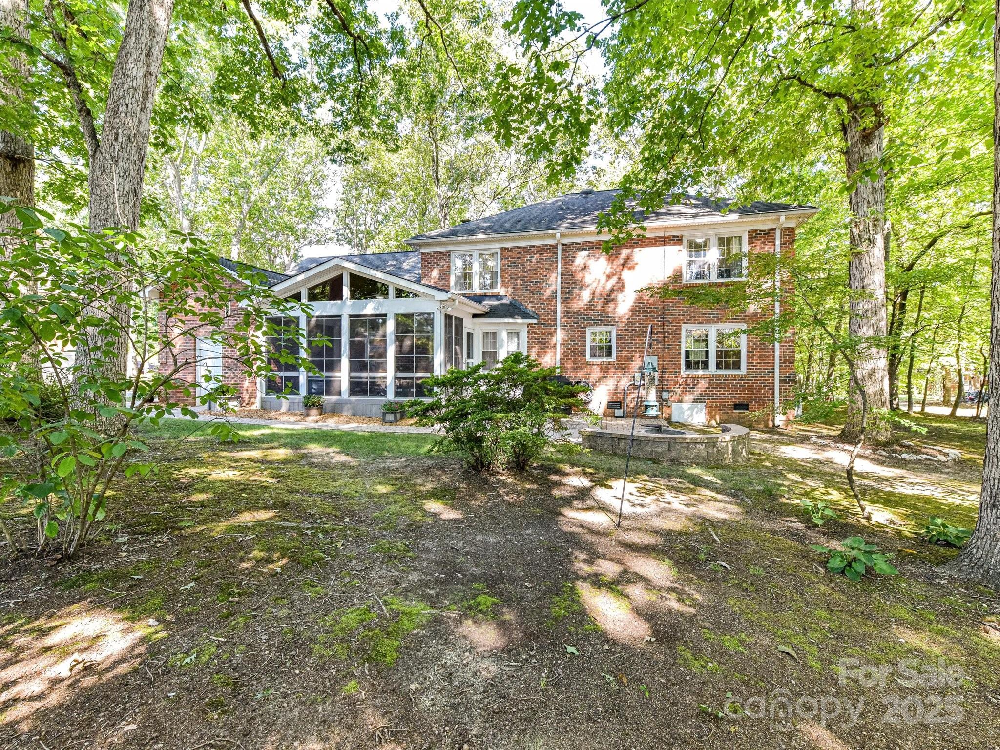 2506 King Arthur Drive