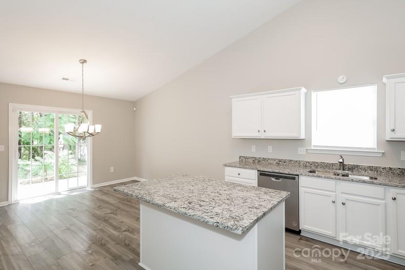 Oaks Of Broadway - Residential