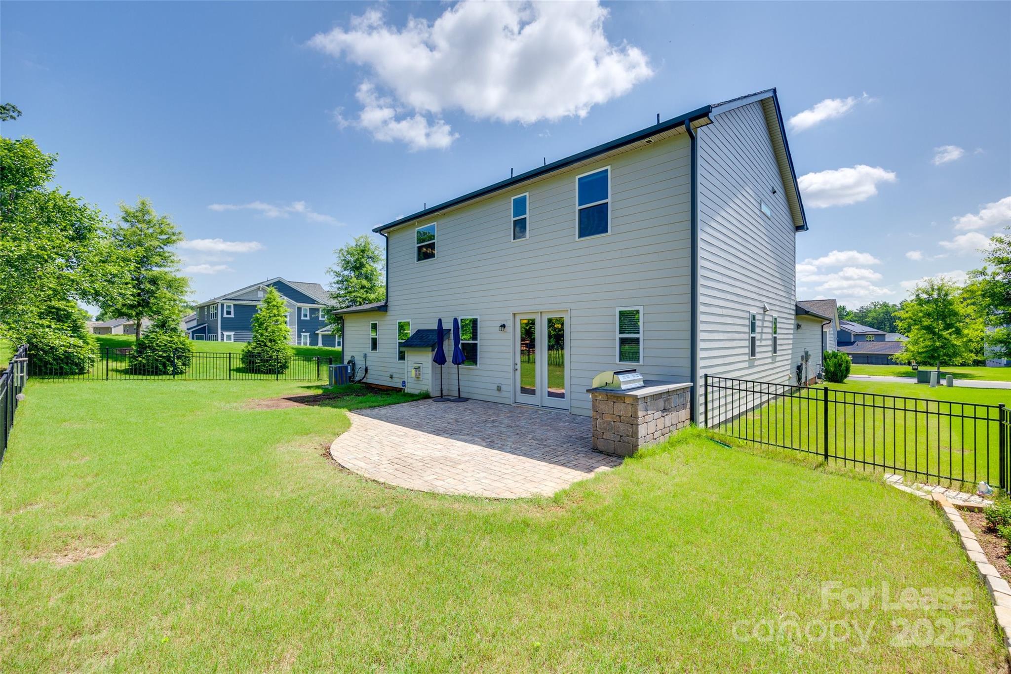 Lake Crest - Residential Lease