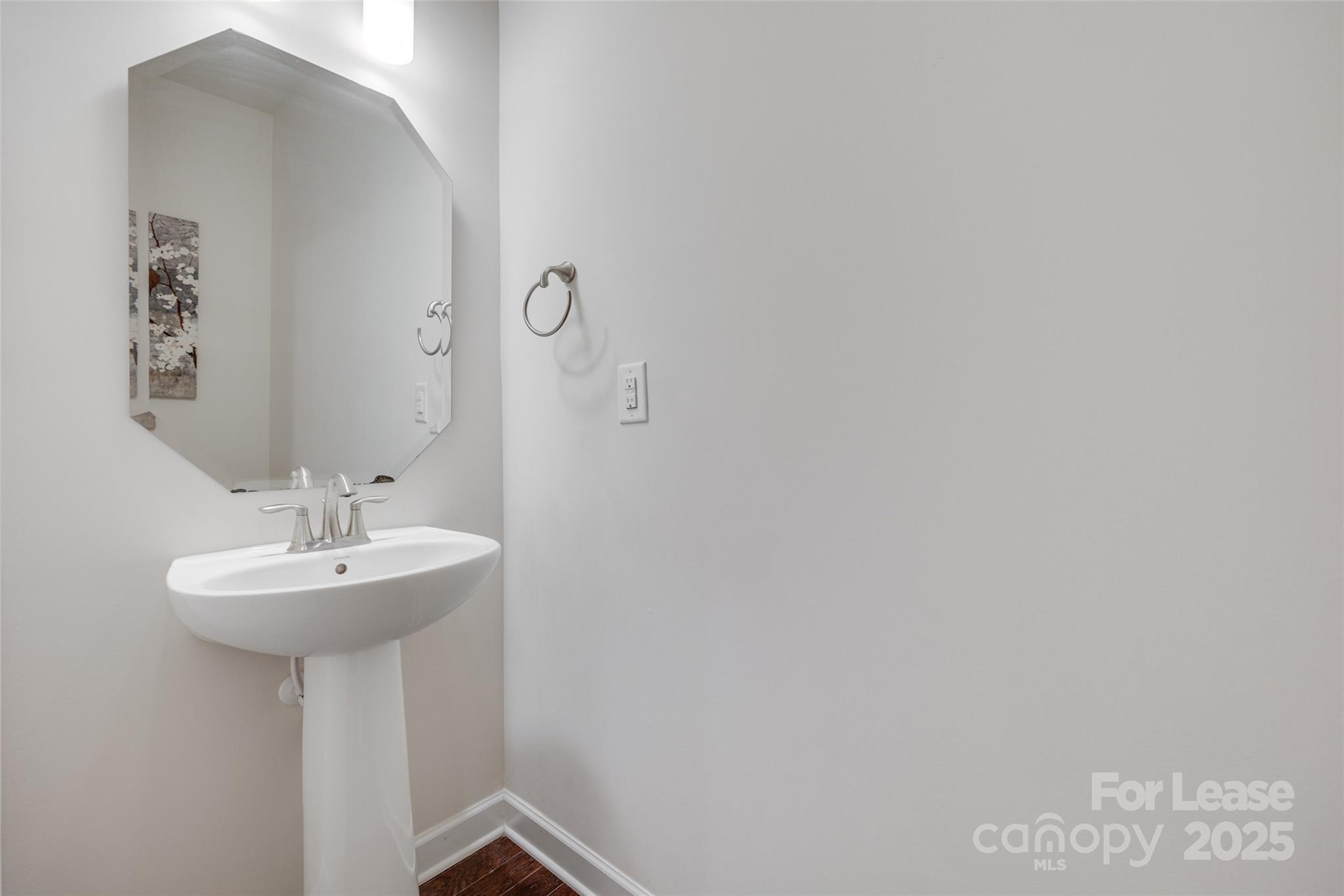 Lake Crest - Residential Lease