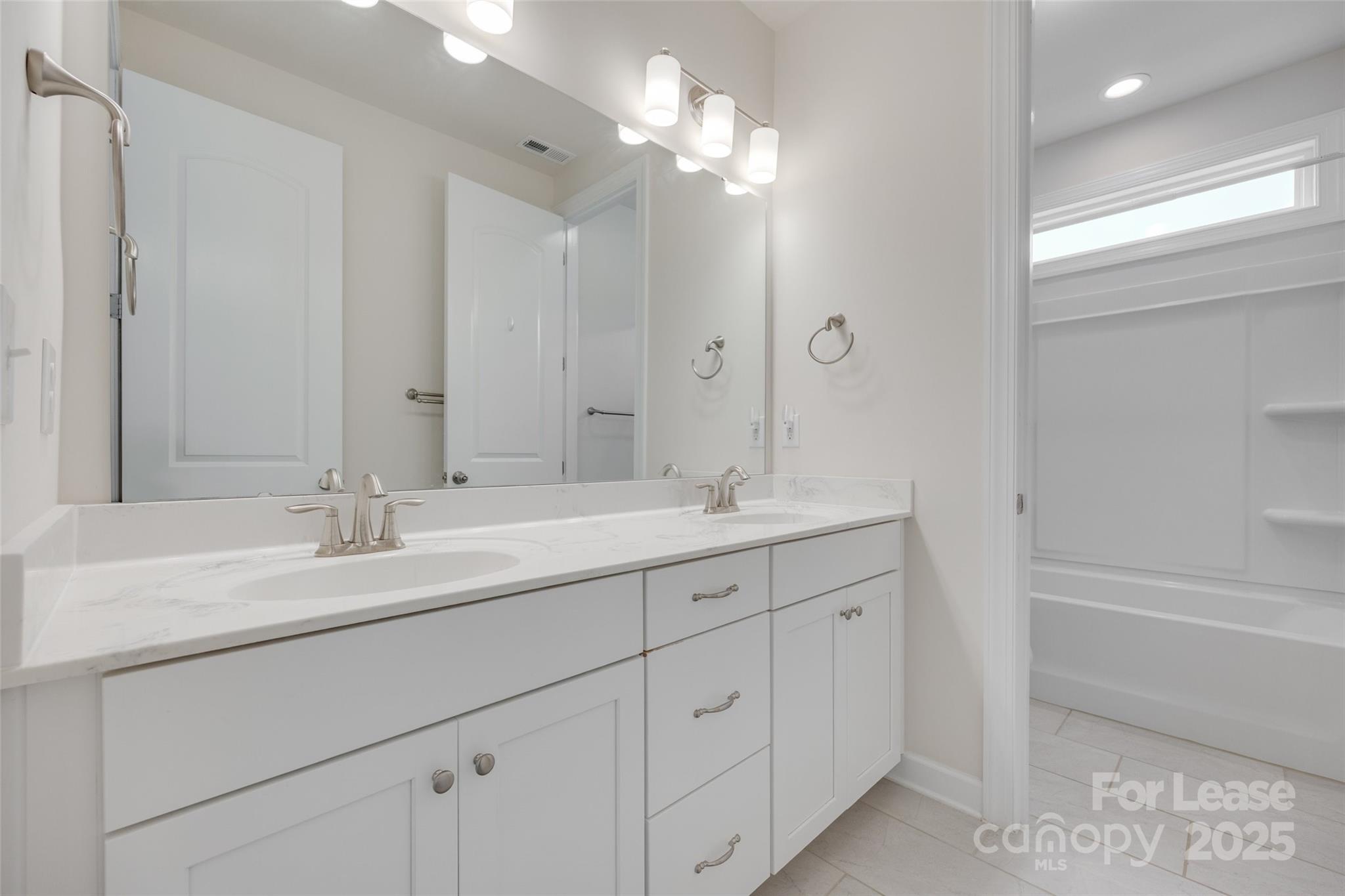 Lake Crest - Residential Lease