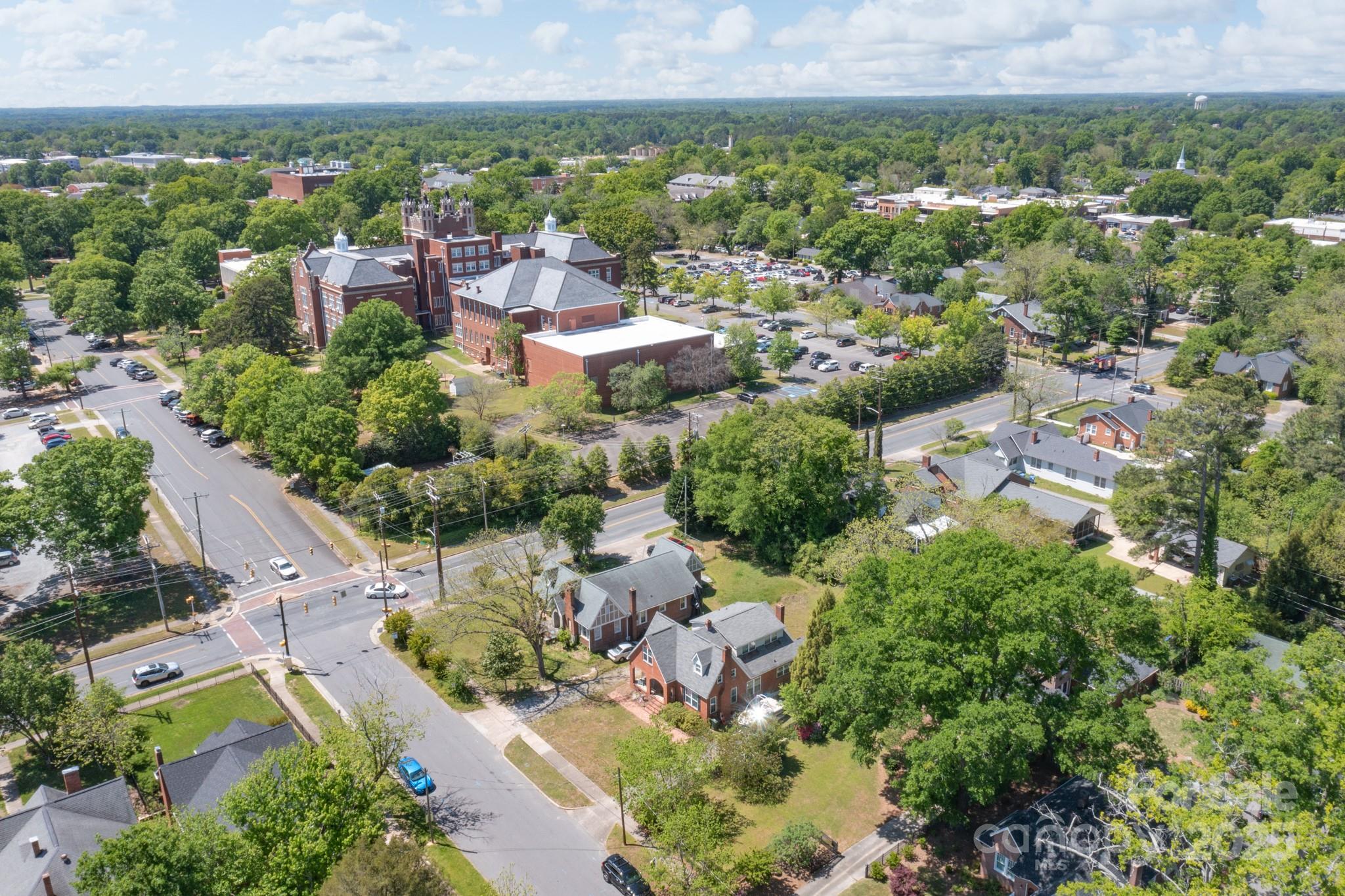 Seventeen Acres - Residential