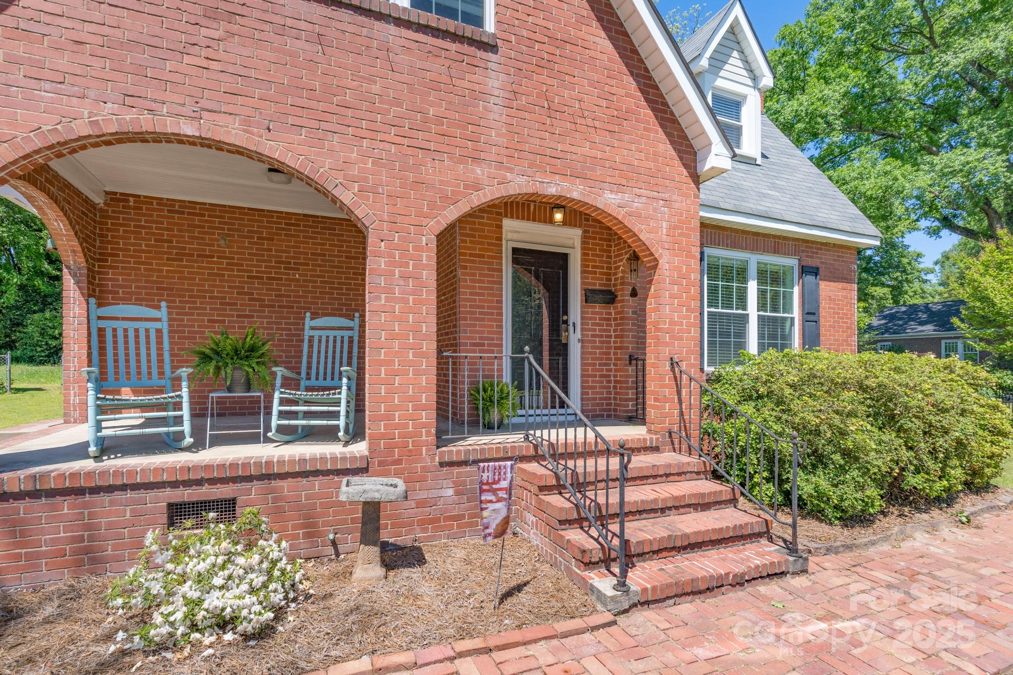 709 Myrtle Drive