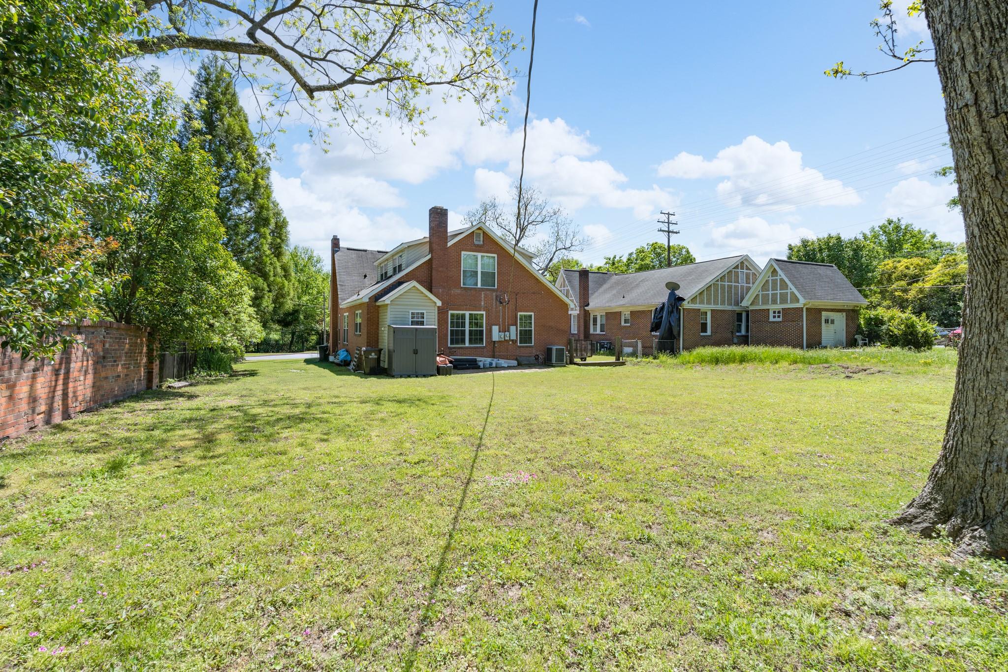 Seventeen Acres - Residential