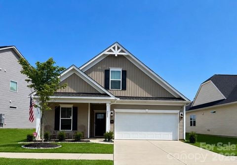 Photo of 3227 Laurel Brook Drive, Denver, NC 28037 (MLS # 4385715)