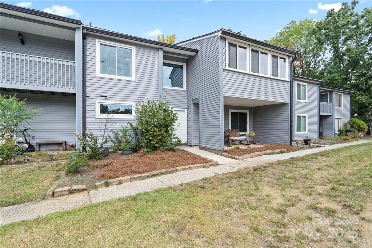 6610 Point Comfort Lane
