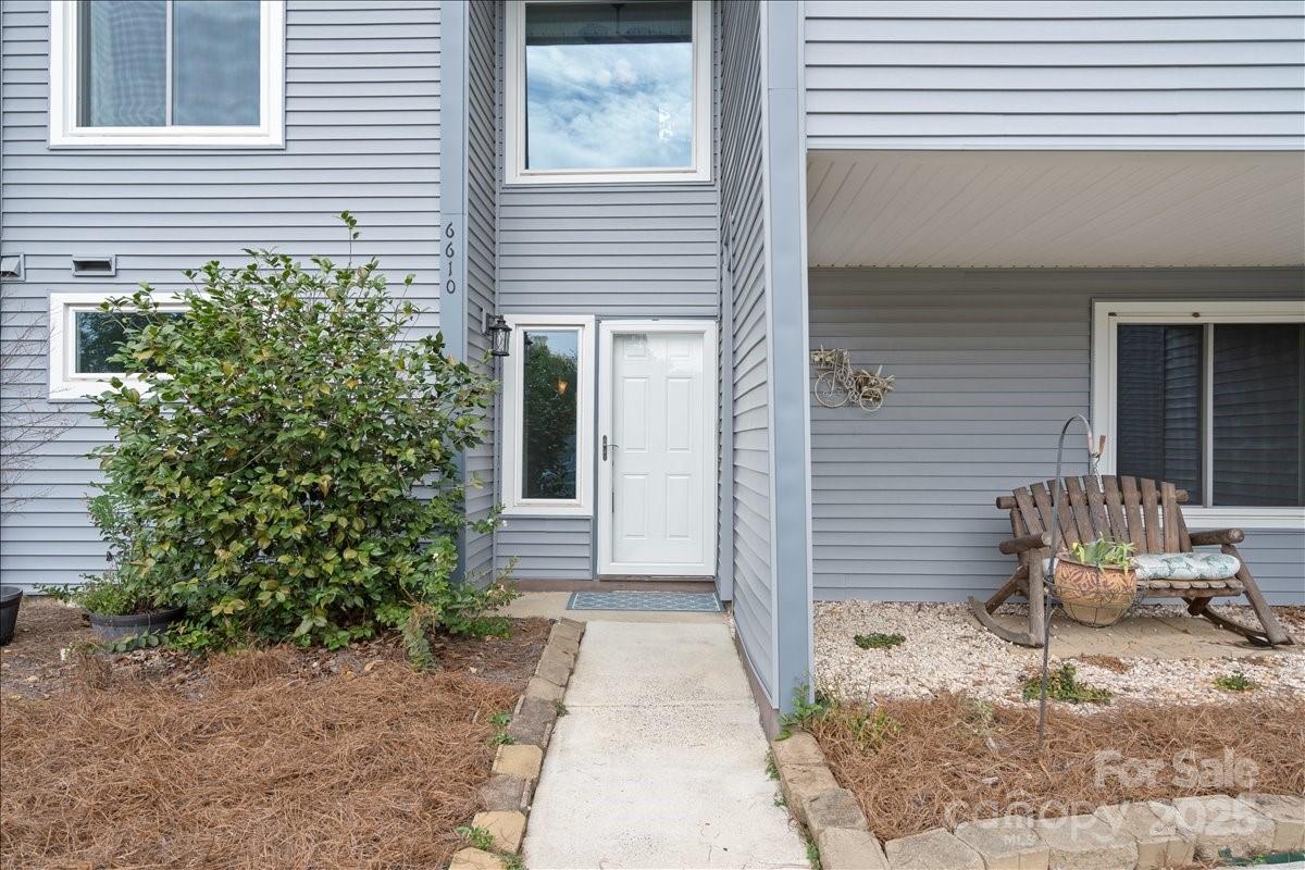 6610 Point Comfort Lane