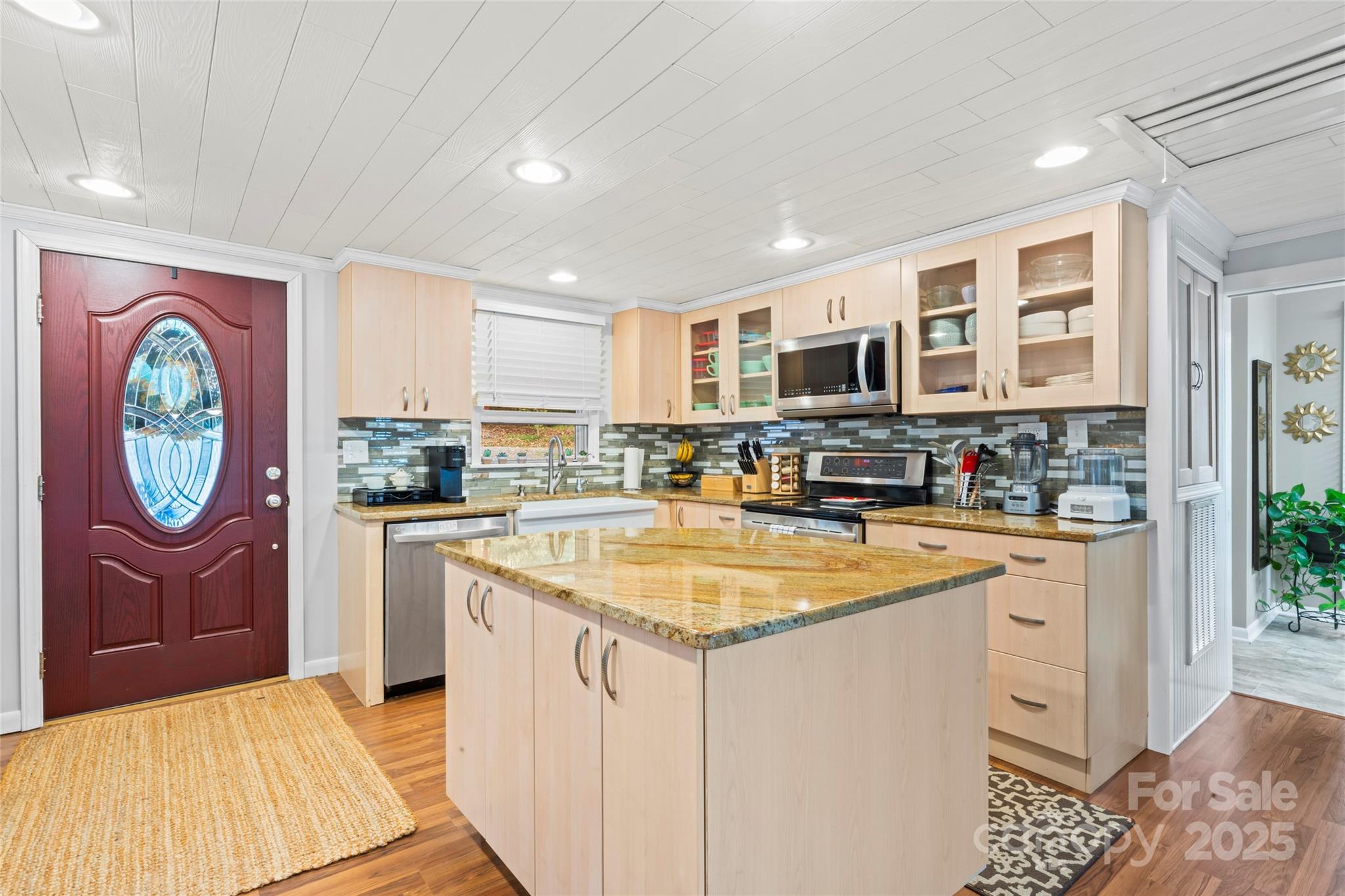 3733 Fox Valley Road