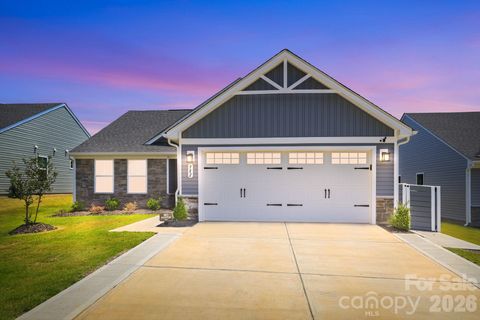 982 Pemberley Street Lancaster SC 29720