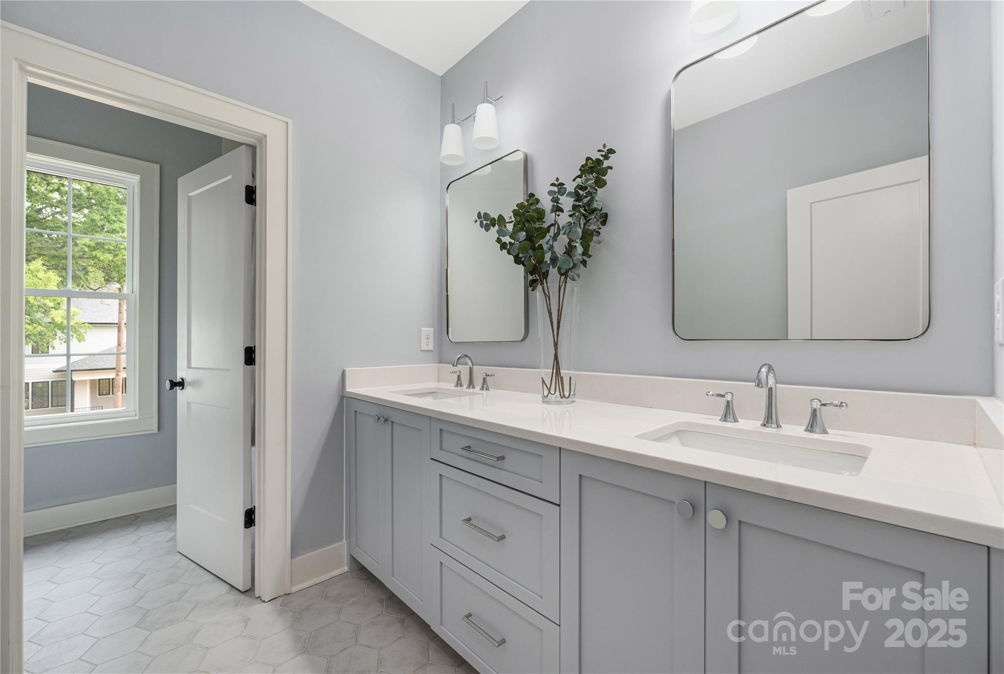 Villa Heights - Residential