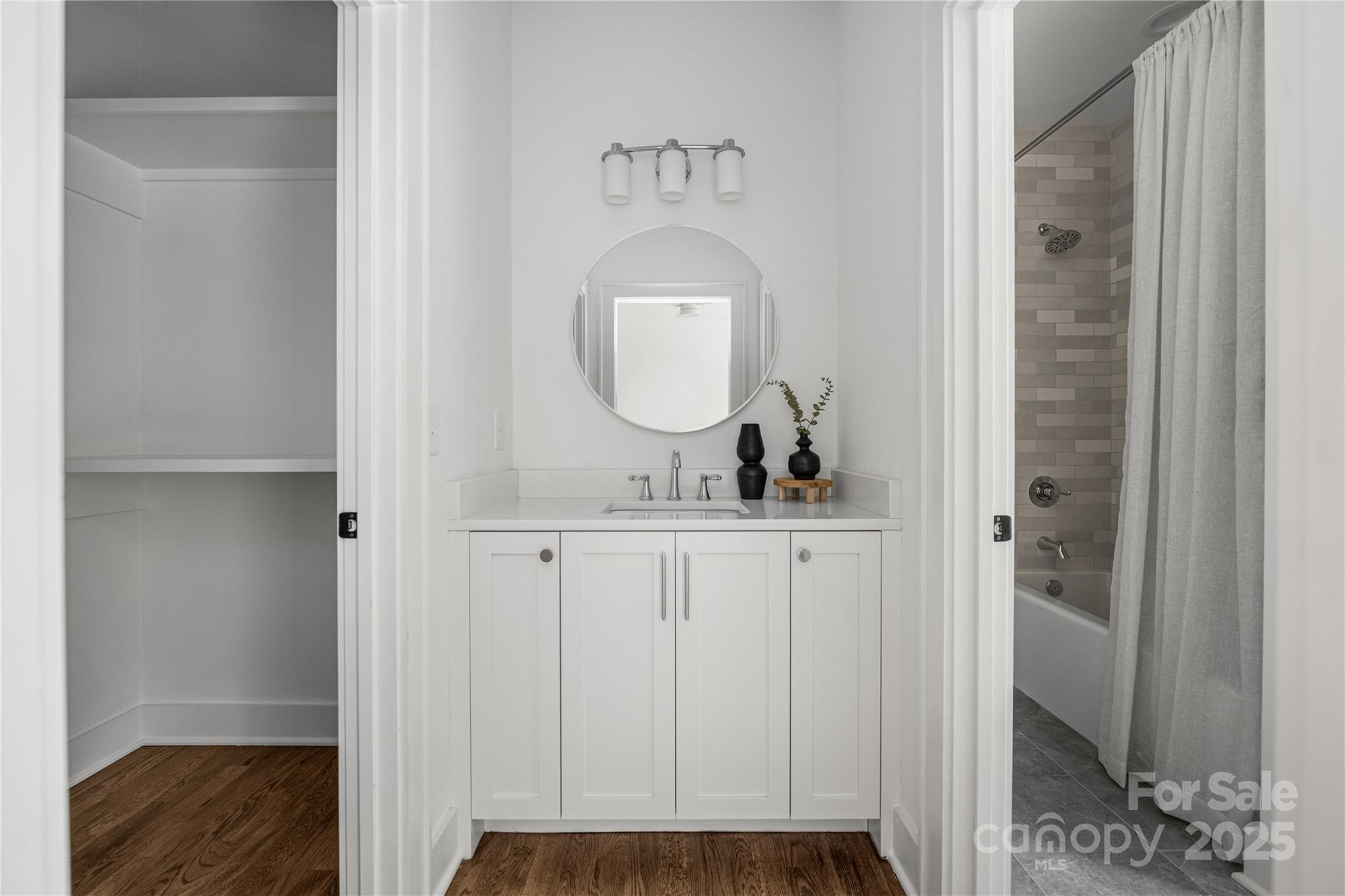 Villa Heights - Residential