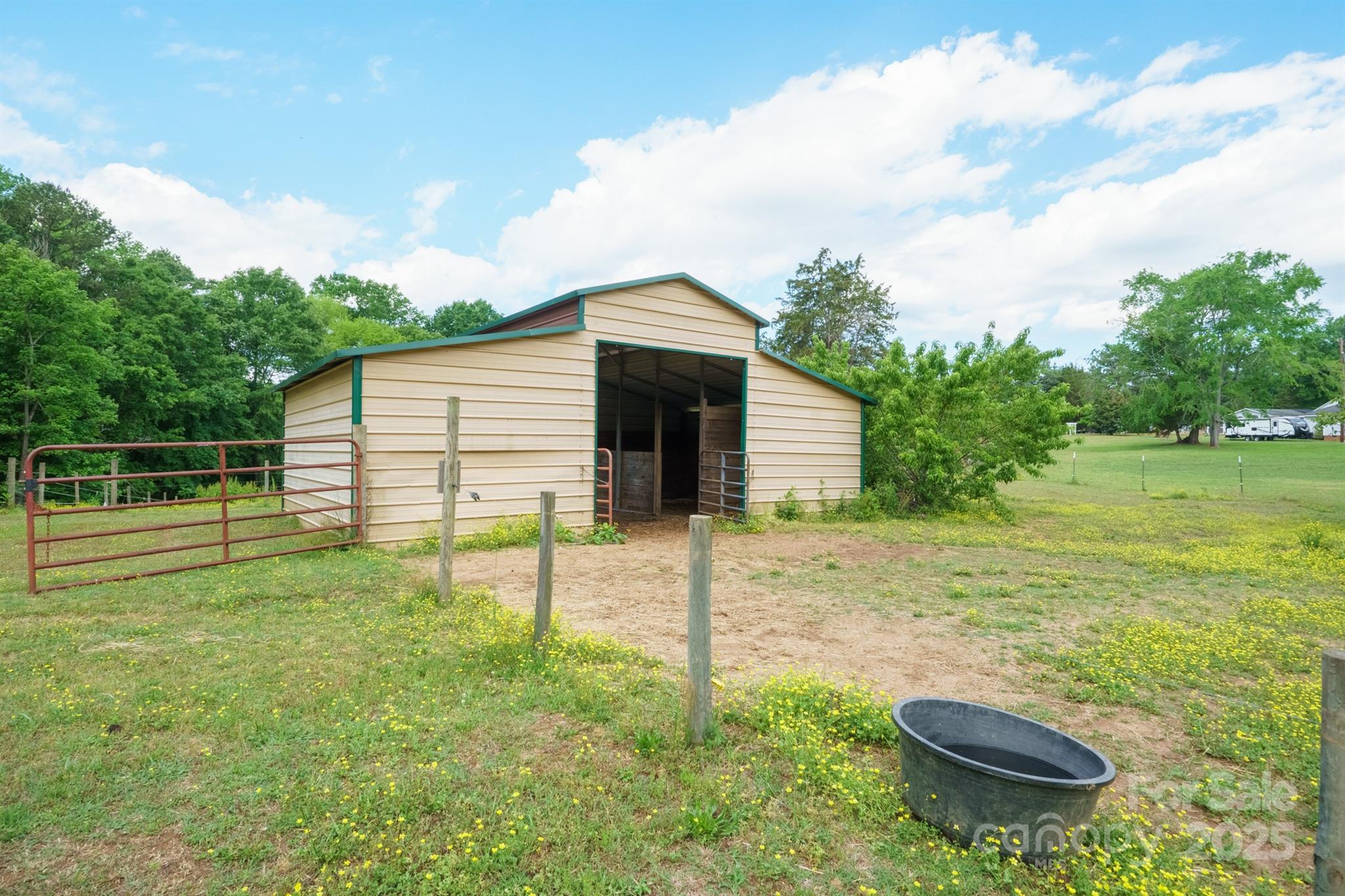 290 Glenmere Lane