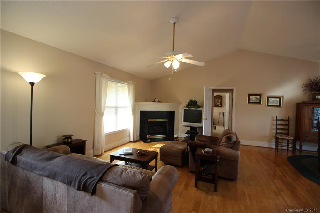 Amity Acres - Residential