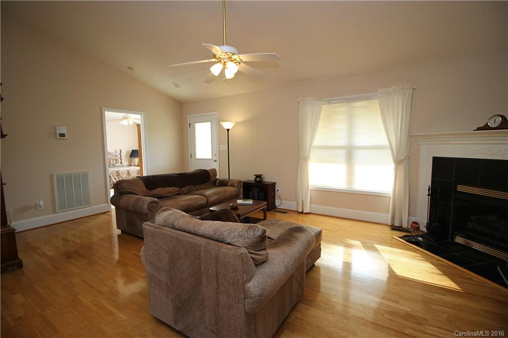 Amity Acres - Residential