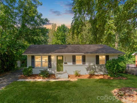 Photo of 3032 Edsel Place, Charlotte, NC 28205 (MLS # 4413489)