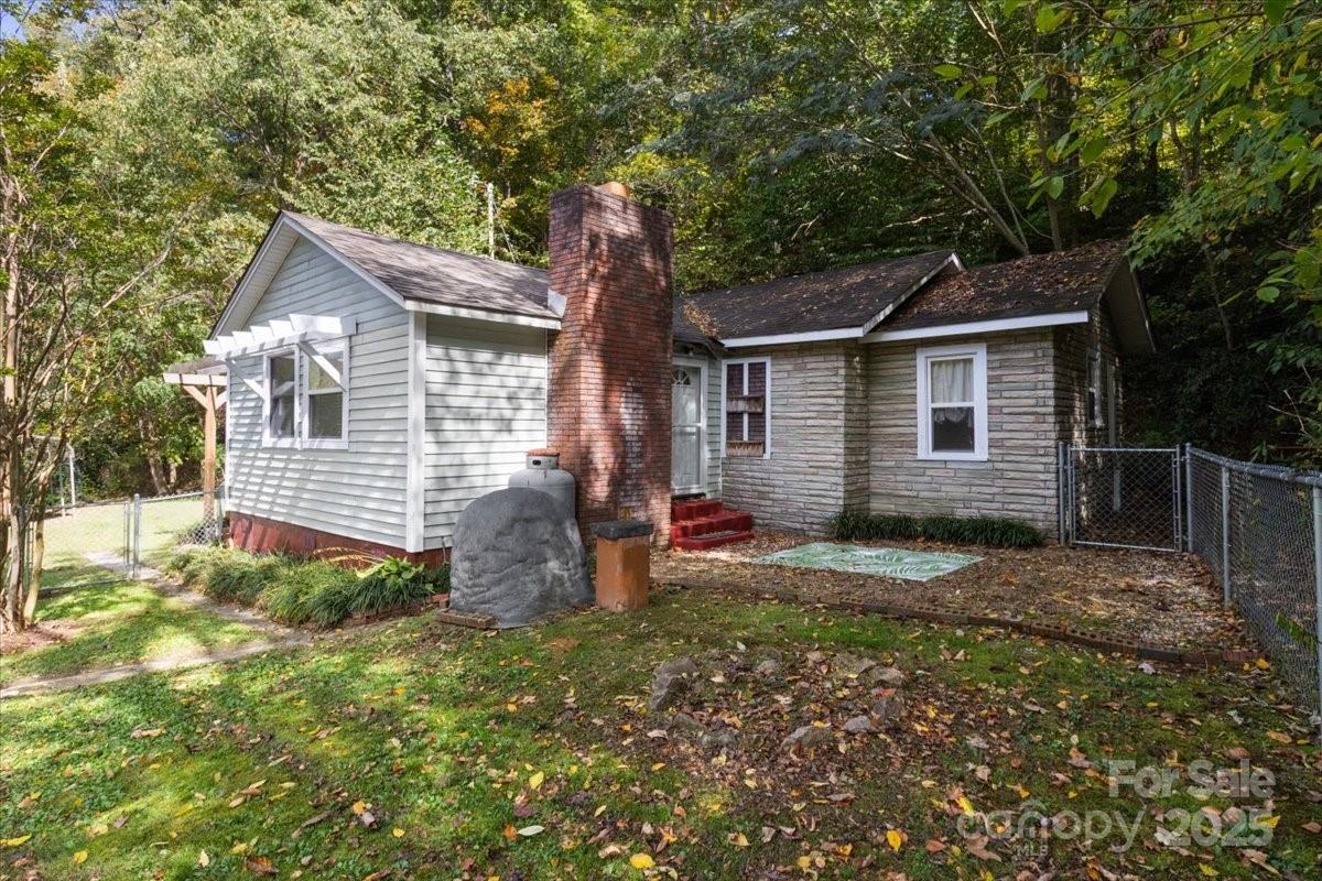 14840 US 25/70 Highway