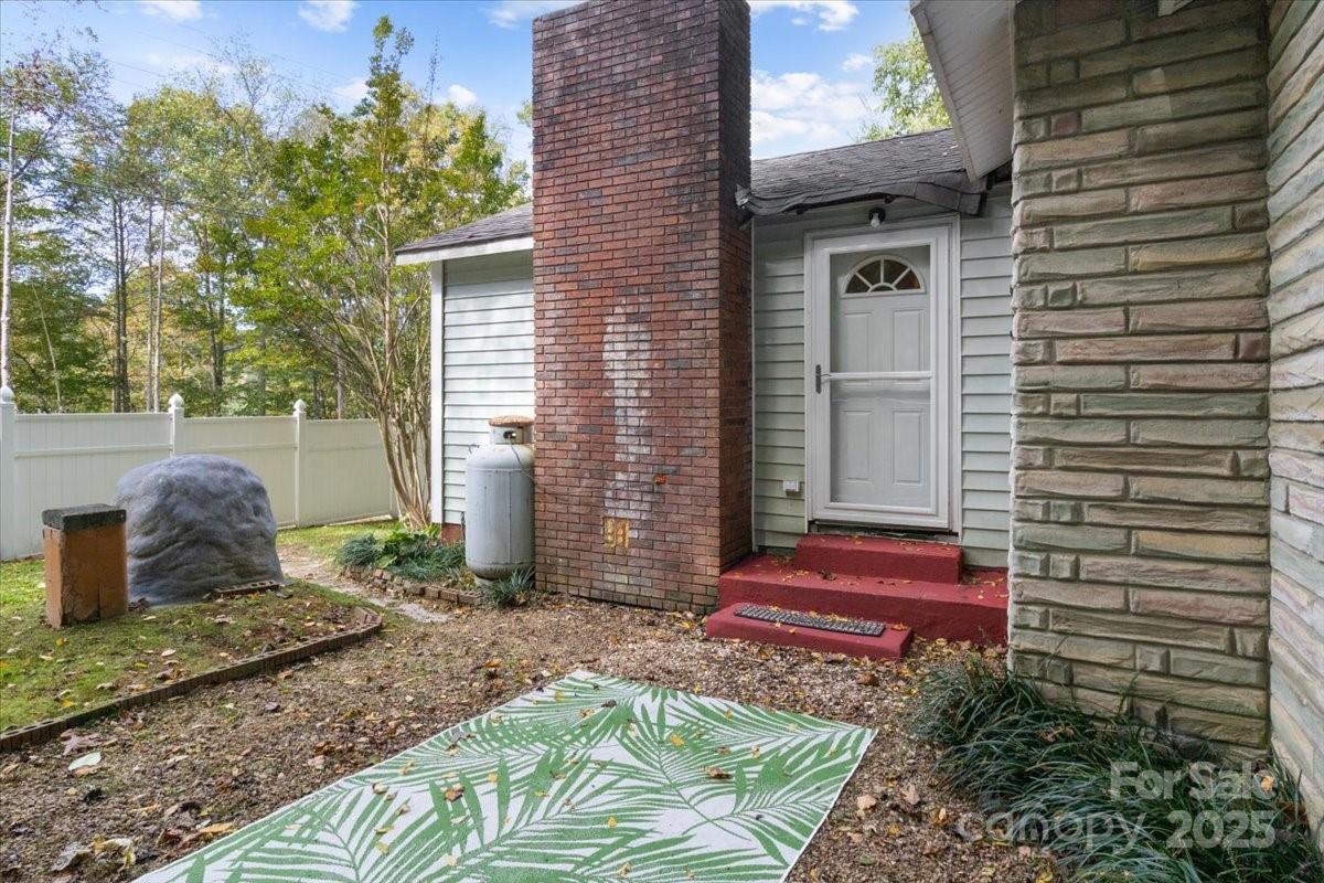 14840 US 25/70 Highway