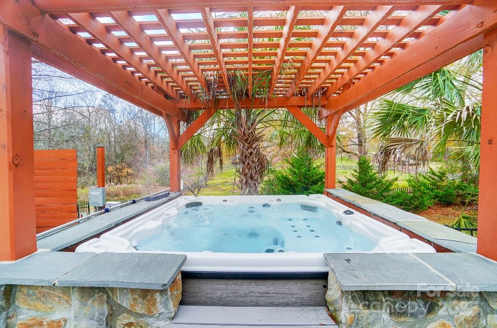 Beacon Knoll - Residential