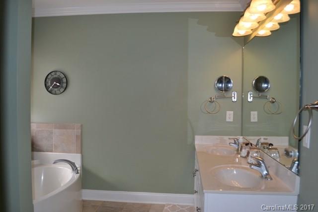 Stonetrace - Residential