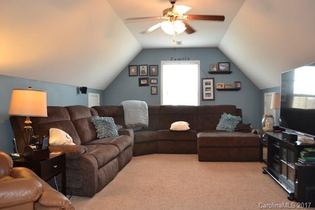 Stonetrace - Residential