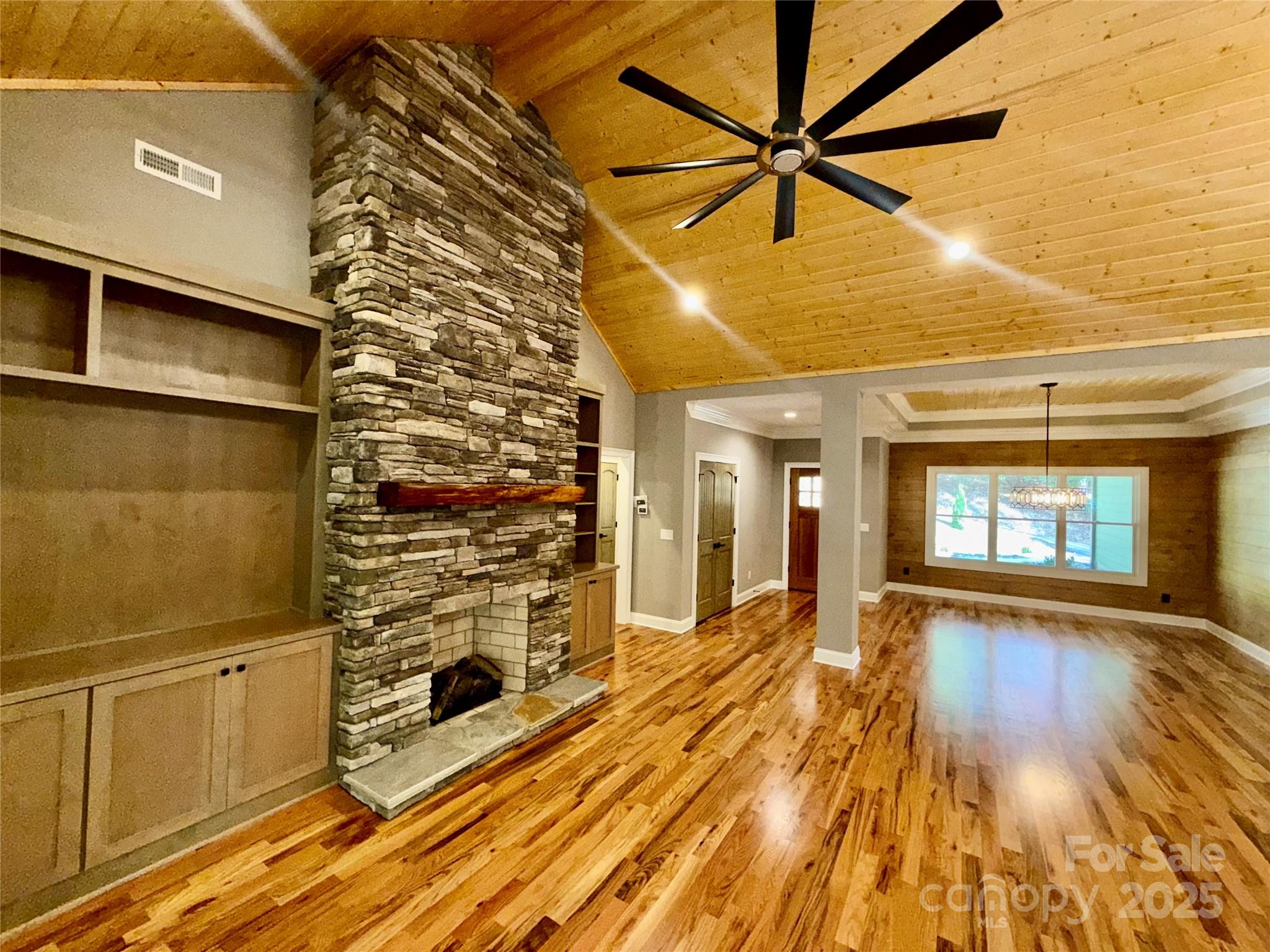 Connestee Falls - Residential