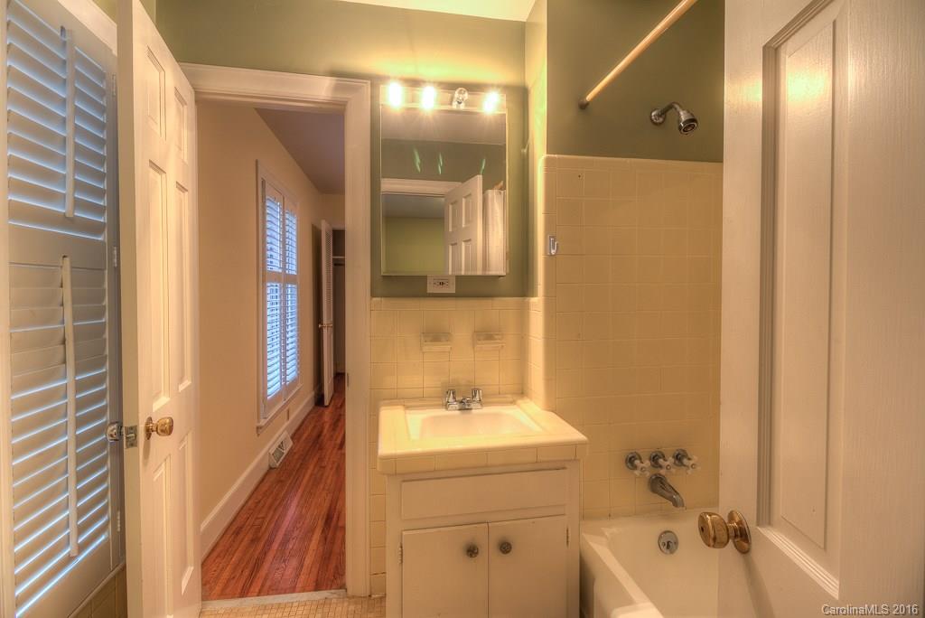 Sherwood Forest - Residential Lease