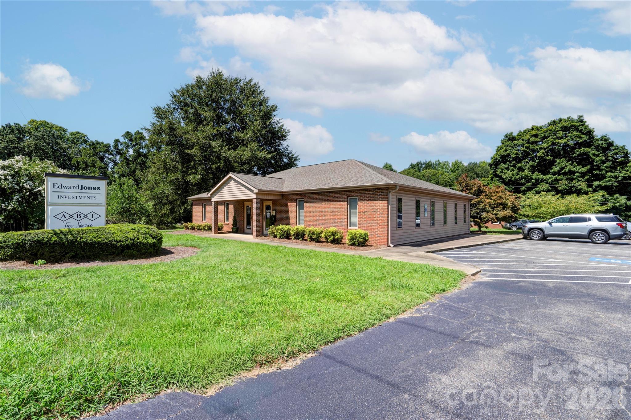 1235 Fallston Road