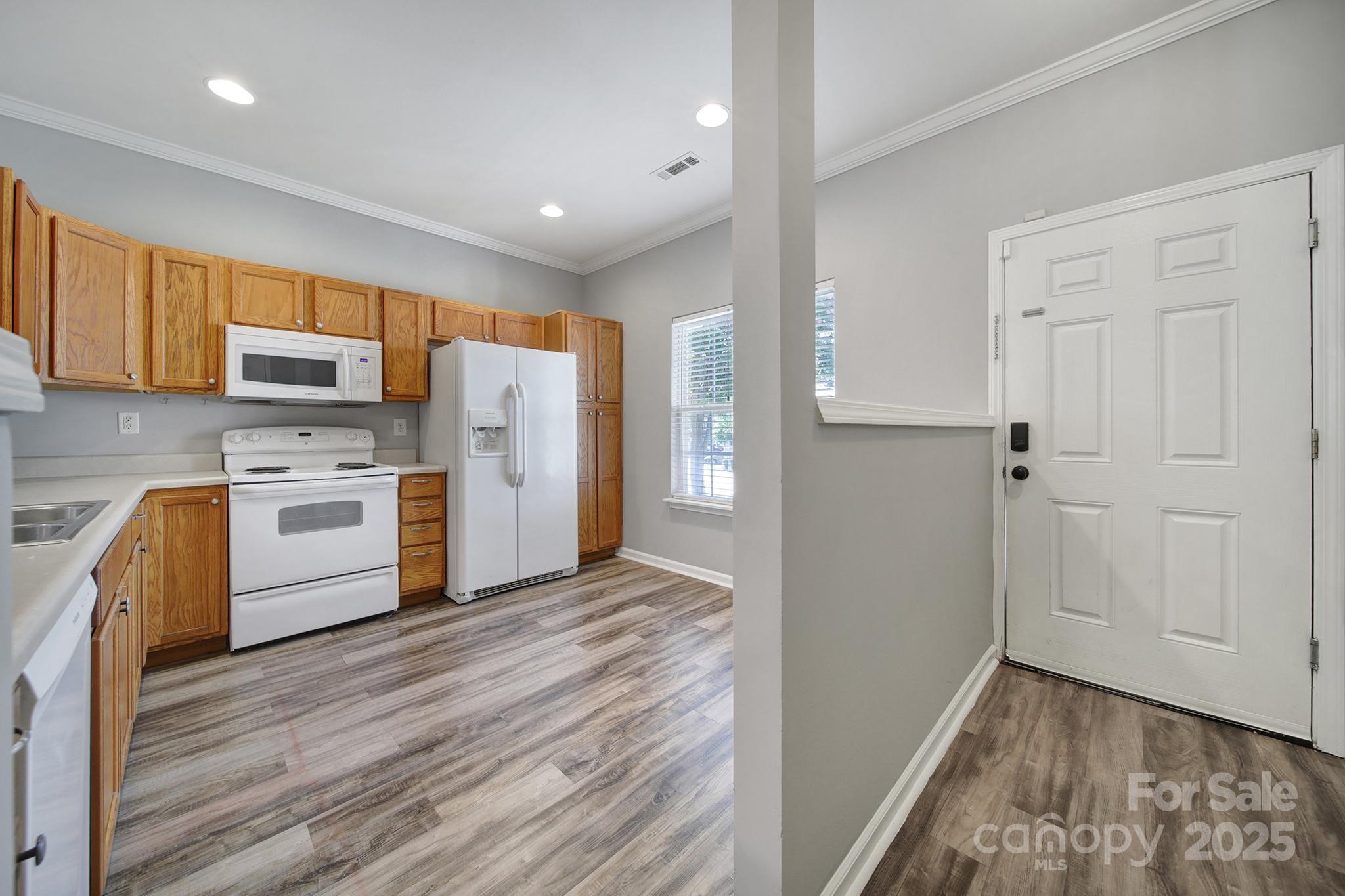 13719 Singleleaf Lane