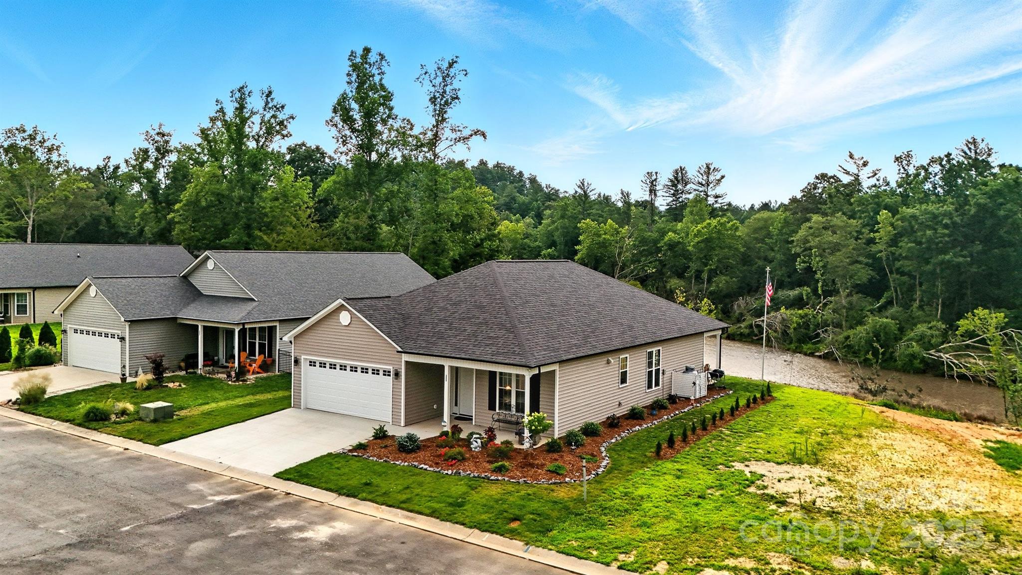 255 Eagles Landing